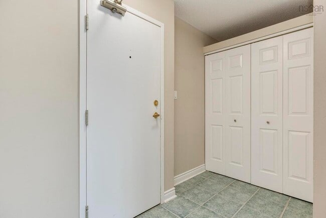 Building Photo - 64 Cumberland Dr