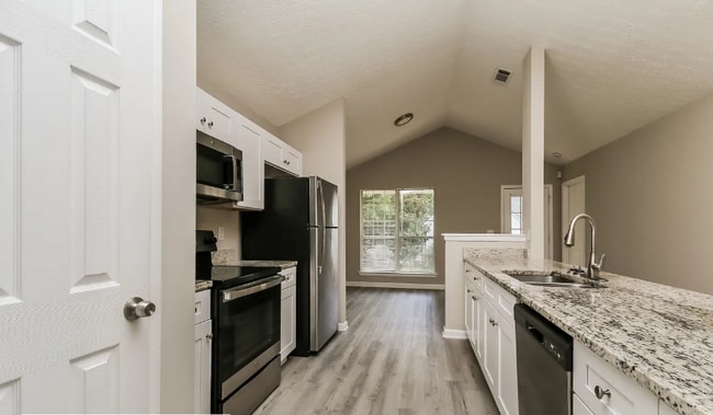 Building Photo - 1007 Olde Town Pl
