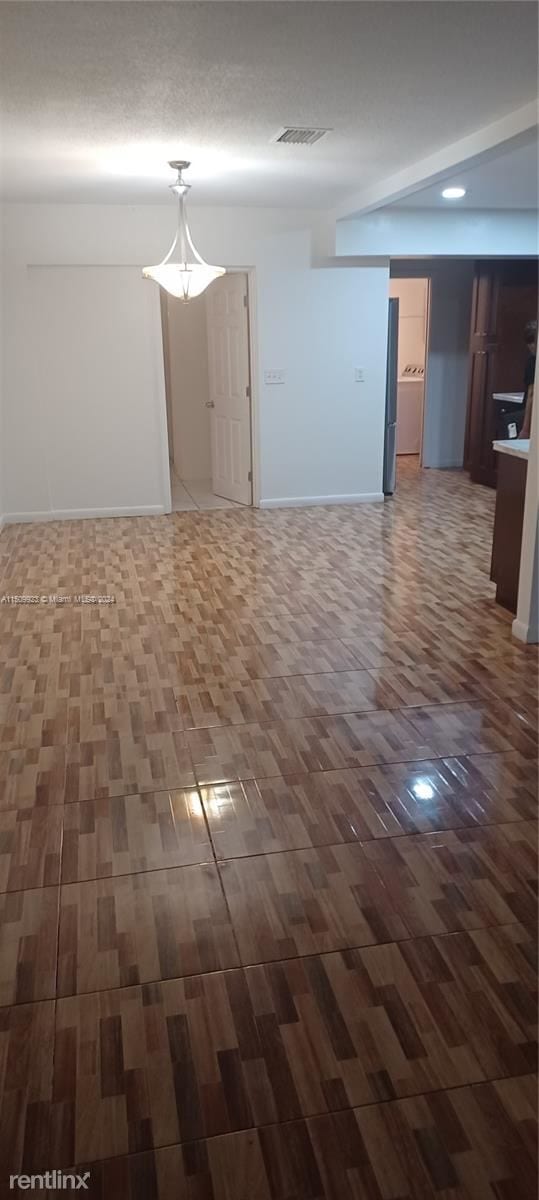 Building Photo - 3 br, 2 bath House - 539 S Rainbow Dr # 539