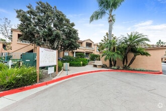 Building Photo - 3547 Cameo Dr