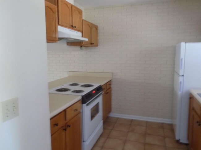 Building Photo - 2129 Corinne St
