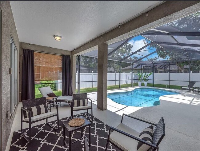 Foto del edificio - 5/3.5 Pool Home, Cul-de-Sac, large militar...