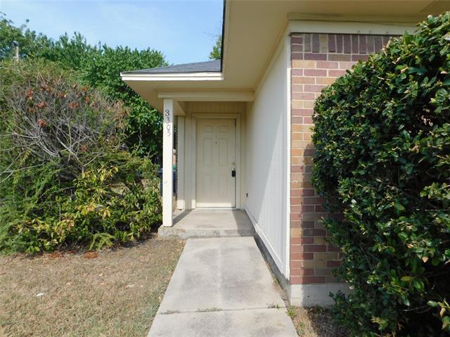 Foto del edificio - 3305 Gardenview Cir