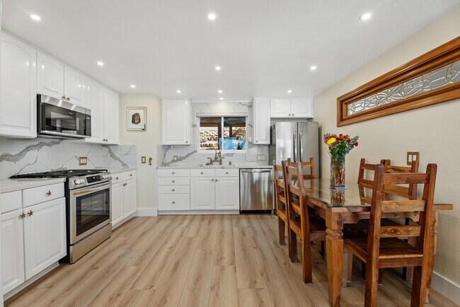 Foto del edificio - 34381 Dana Strand Rd