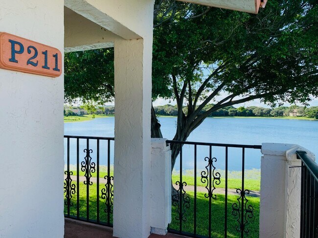 Foto del edificio - 330 Palmwood Pl