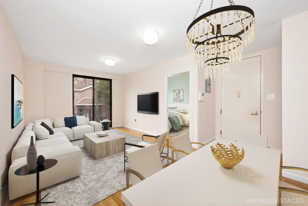 Foto principal - 71-49 160th St