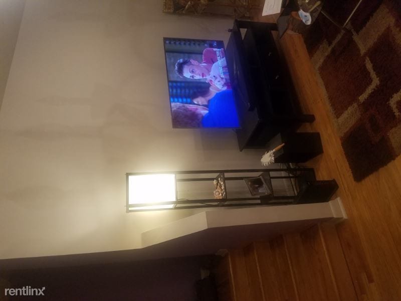 Primary Photo - 2 br, 1 bath Condo - 8200 S Drexel Ave