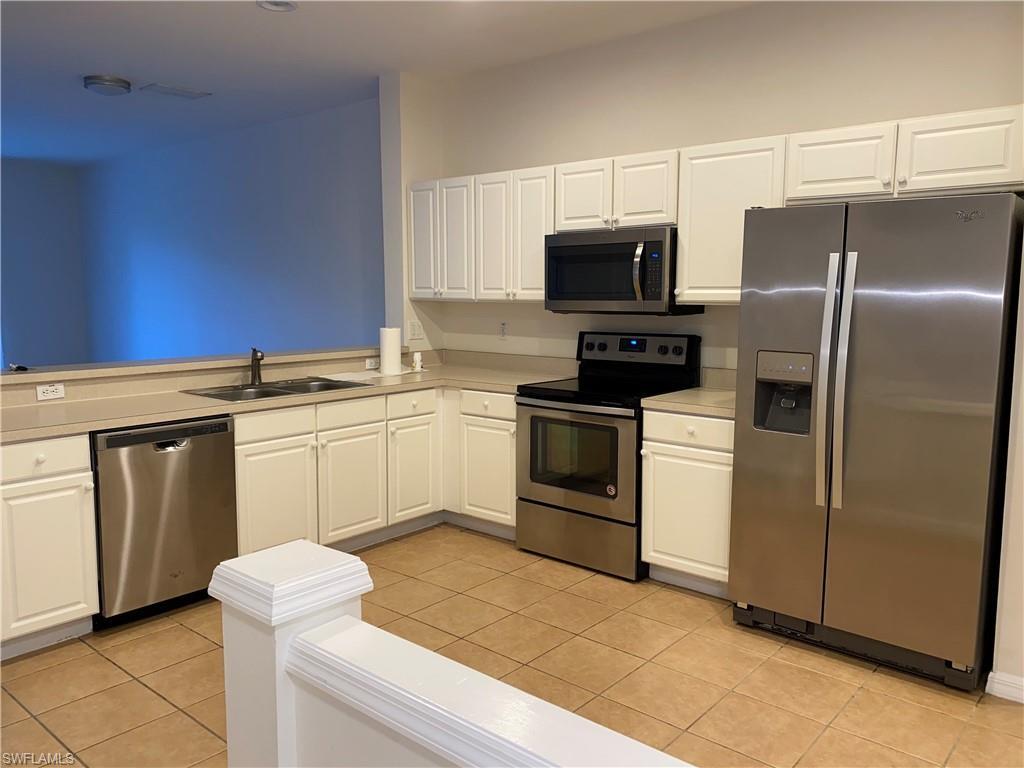 Foto principal - 8290 Village Edge Cir