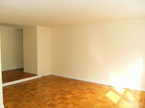 Building Photo - 139 E 27th St