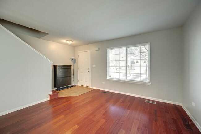 Foto del edificio - 2470 Hillsboro Ln