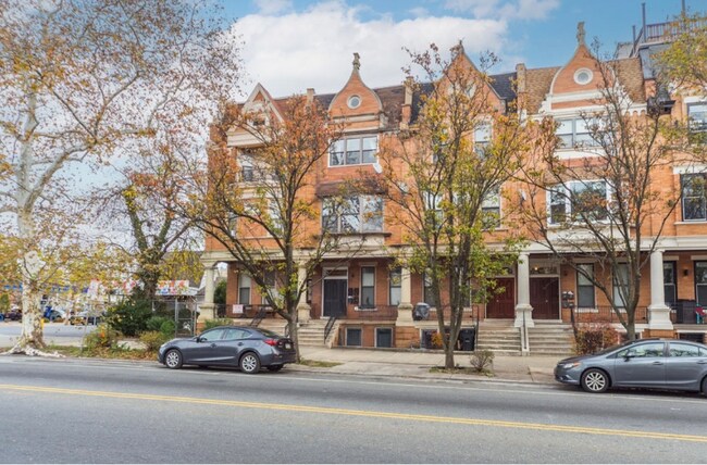 Building Photo - 1637 N 33rd St