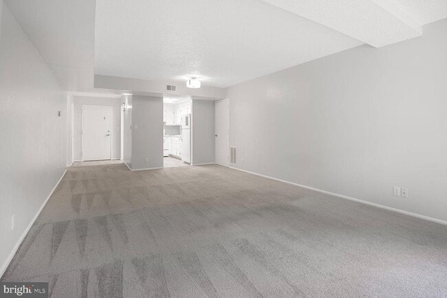 Building Photo - 7661 Provincial Dr
