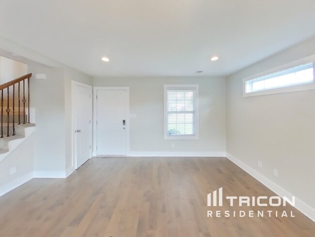 Building Photo - 536 Sitka St