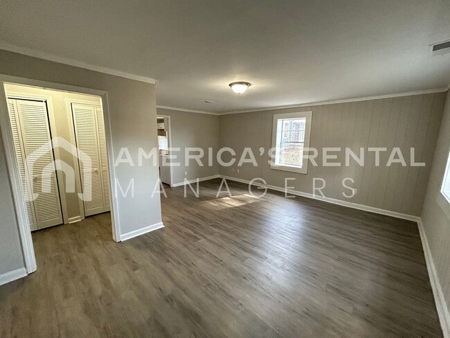 Building Photo - MOVE IN SPECIAL!!! - Home for rent in Adamsville! - Sign a lease by 7/15/26 to get ONE MONTH FREE!!!