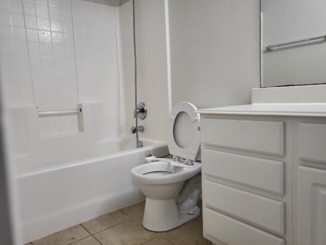 Foto del edificio - 501 Northridge St