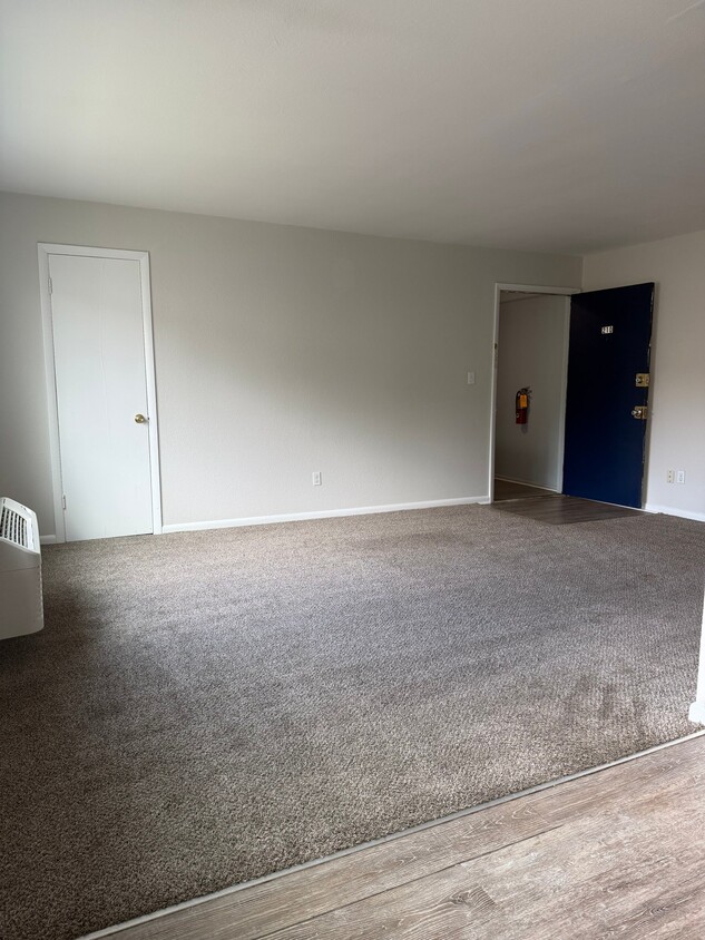 Photo - 2412 Azalea Garden Rd (Norfolk, VA)