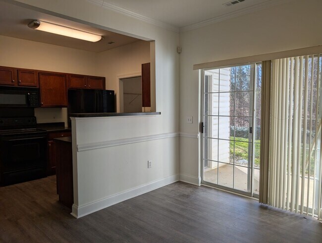 Building Photo - Cozy 2 story Townhome located in the Morrison Place Community!