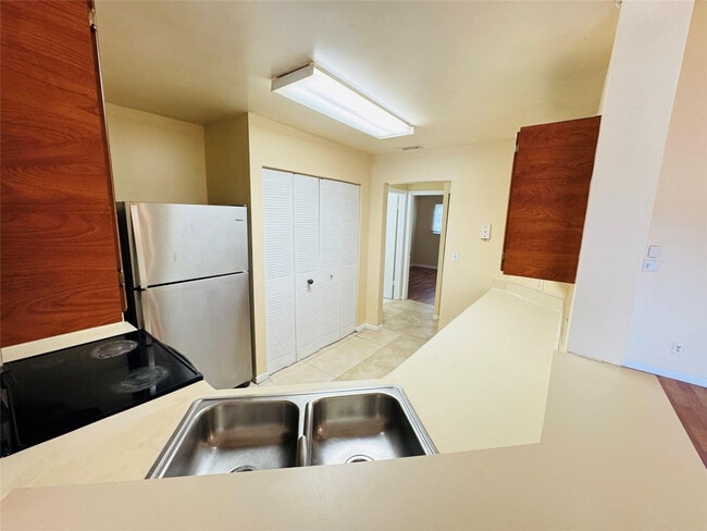 Foto del edificio - 3449 NW 44th St