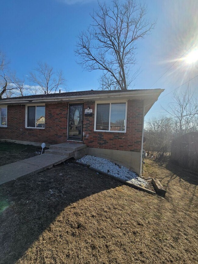 Foto del edificio - Renovated Duplex ready now