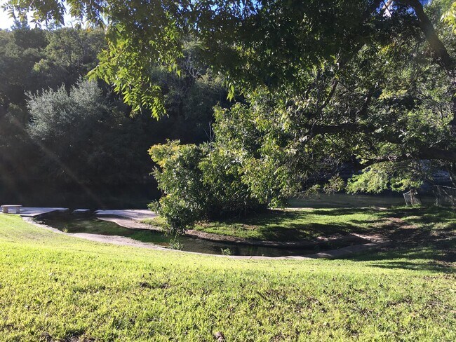 Foto del edificio - 179 E Edgewater Ter