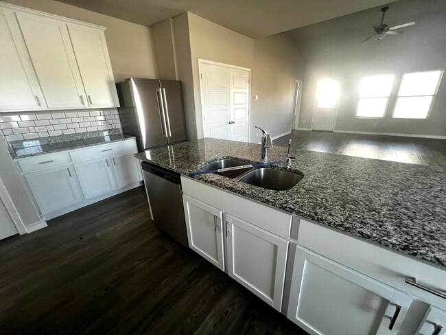 Foto del edificio - 6327 Sycamore Run