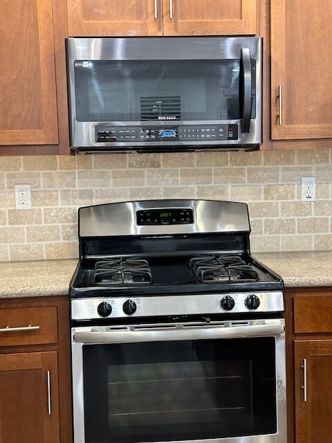 Foto del edificio - 276 Currlin Cir