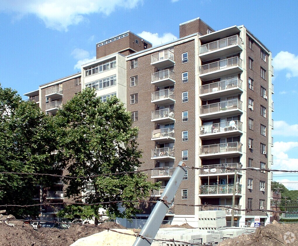 Vista desde el sudoeste - Stephen Crane Elderly Apartments