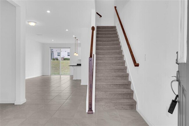 Building Photo - 1160 Lakeshore Breeze Pl