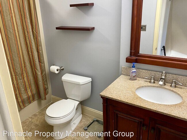 Building Photo - 3 br, 2.5 bath House - 5036 Mohawk Dr