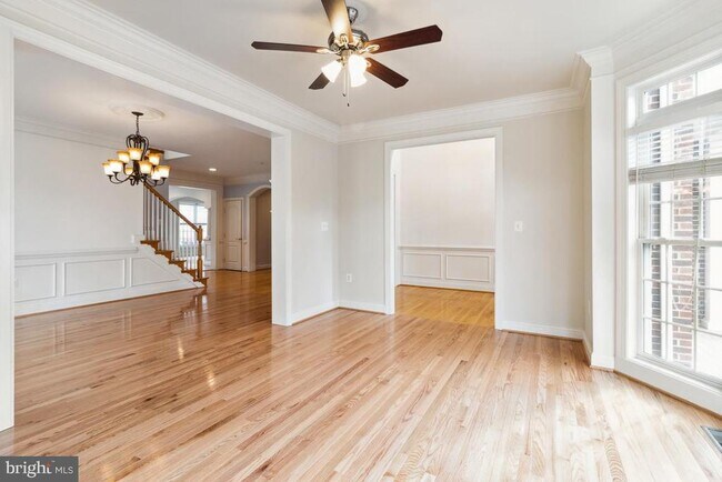 Building Photo - 907 Scupper Ct