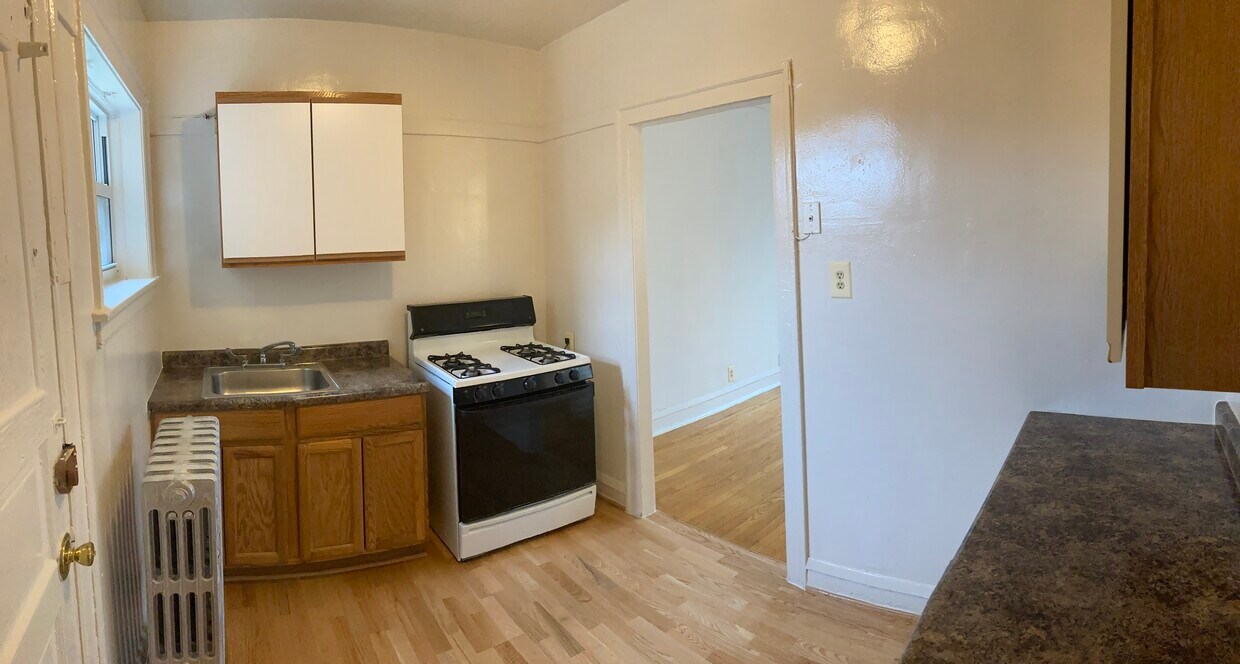 Building Photo - 7914 S Dobson Ave