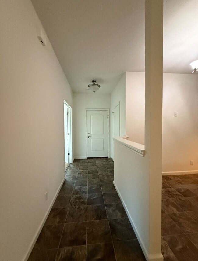 Foto del edificio - Blackthorne Community...3 Bedroom 2 Bath w/office