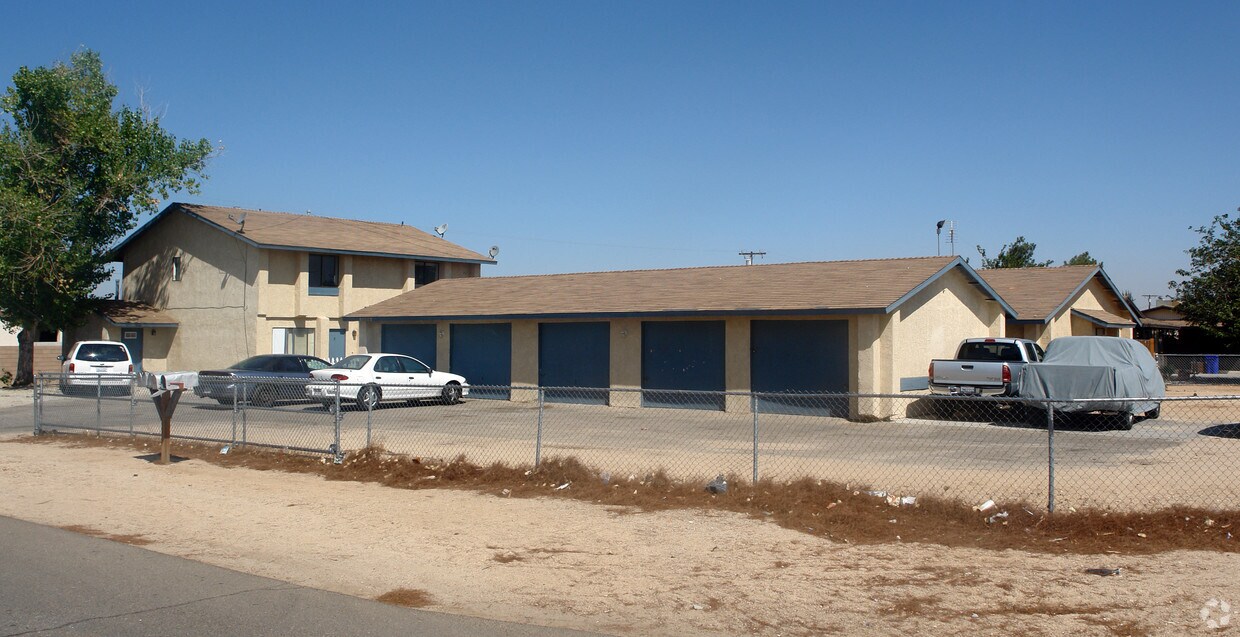 Foto principal - 20994 Sioux Rd