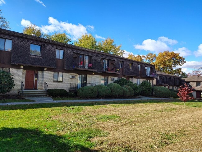 Foto del edificio - 1601 Cherry Hill Dr