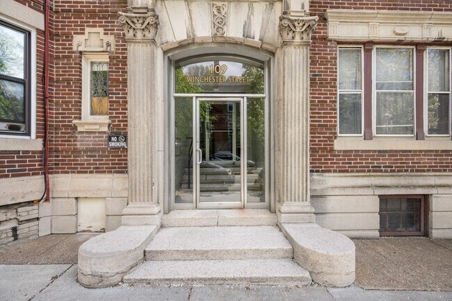 Foto del edificio - 109 Winchester St