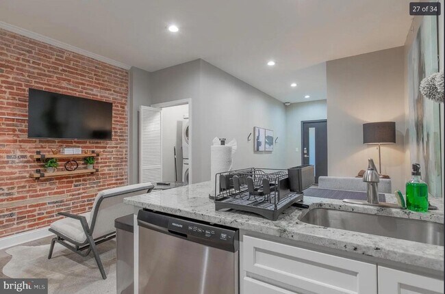 Foto del edificio - 3221 Noble St