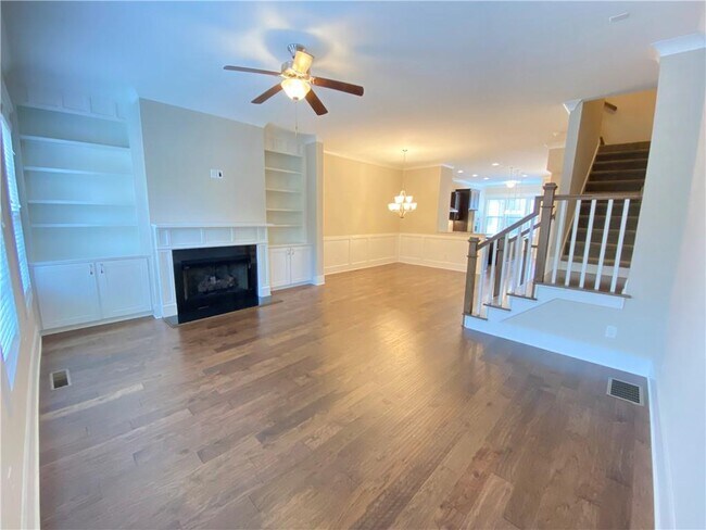 Building Photo - 2416 Gatebury Cir