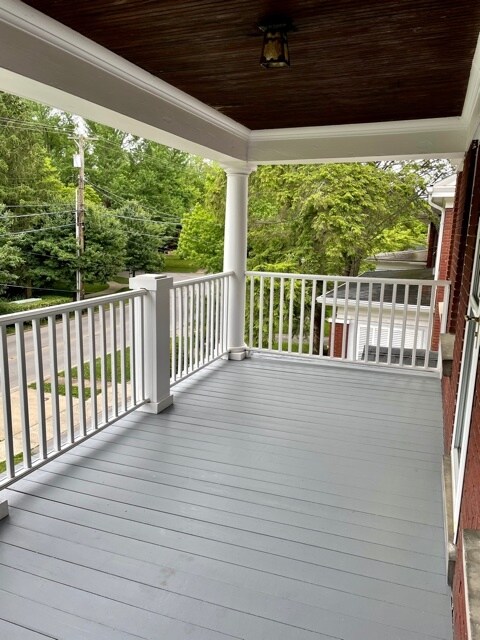 Front Balcony - 1326 Fontaine Rd