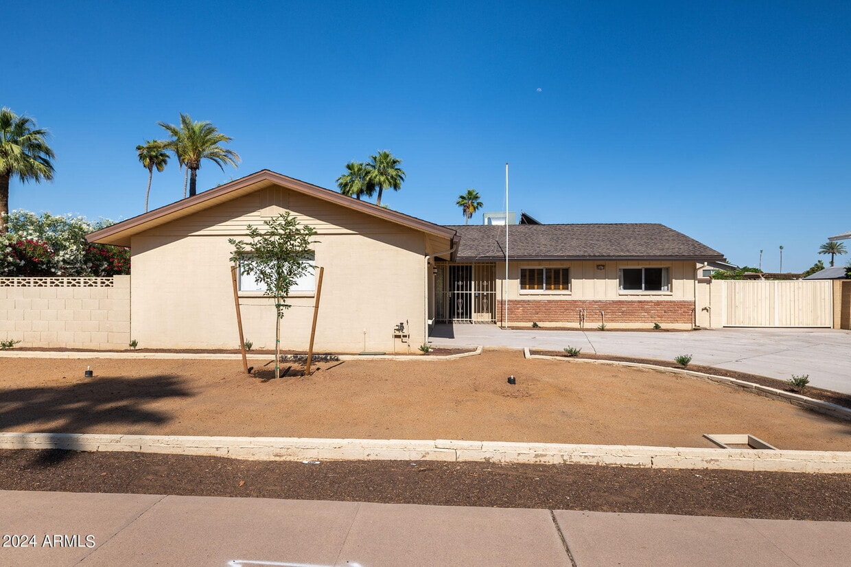 Foto principal - 6413 N 82nd St