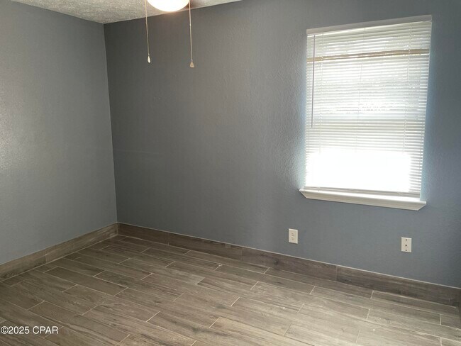 Foto del edificio - 400 E 19th St