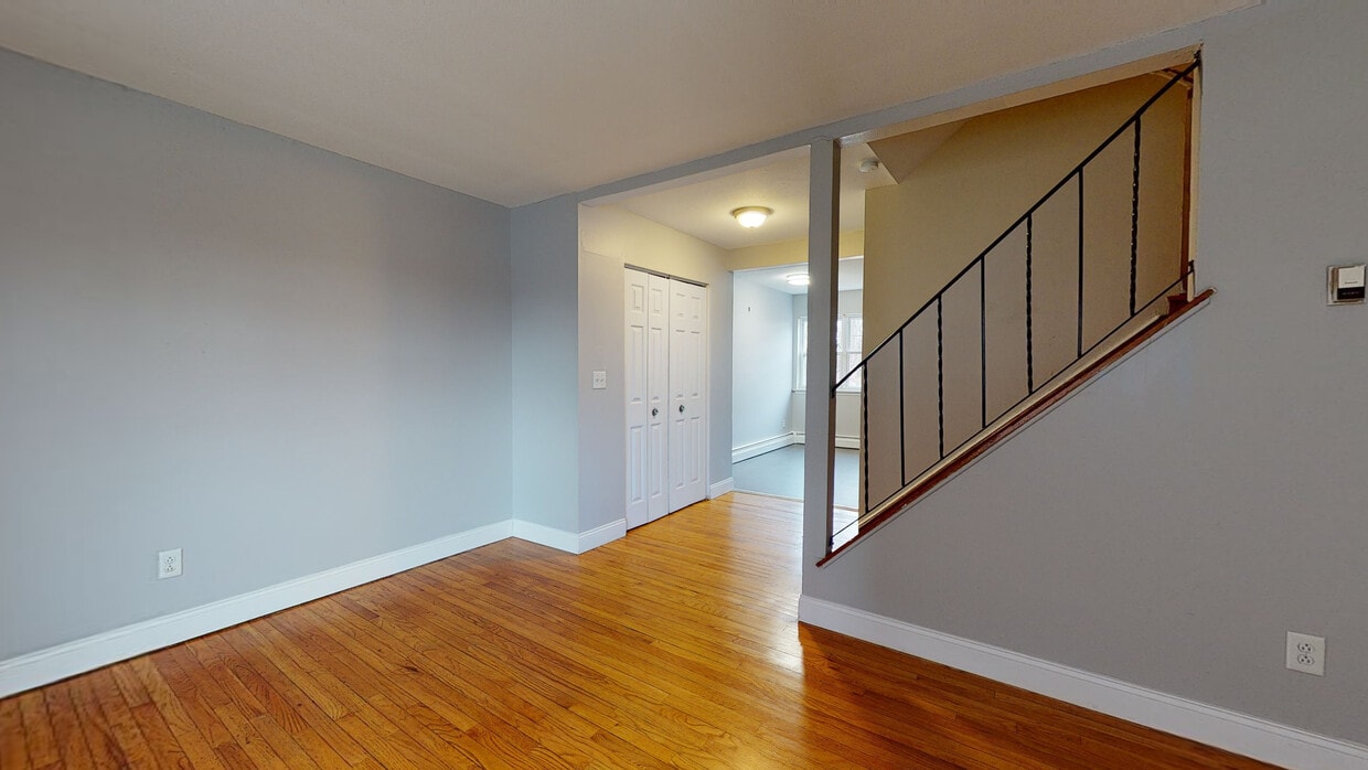 Photo - Ivy Garden Apartments
