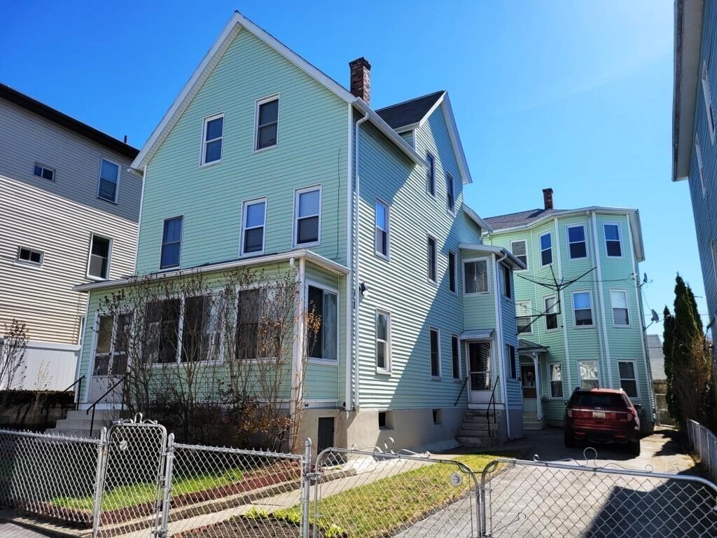 Primary Photo - 73 Esther St