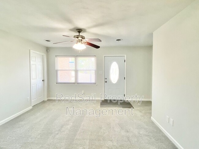 Building Photo - 701 Whitney Ct