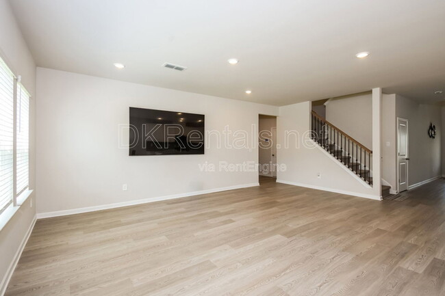Building Photo - 177 Water Oak Wy