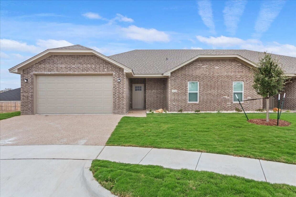 Primary Photo - New Duplex in Robinson, Texas | Robinson ISD