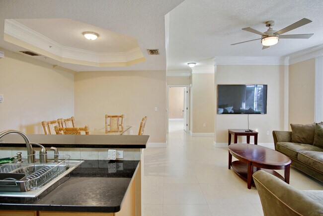 Foto del edificio - 2014 Alta Meadows Ln