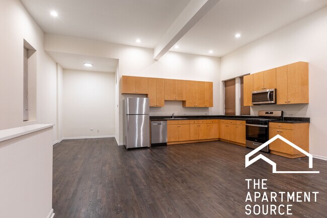 Foto del edificio - 1260 N Greenview Ave