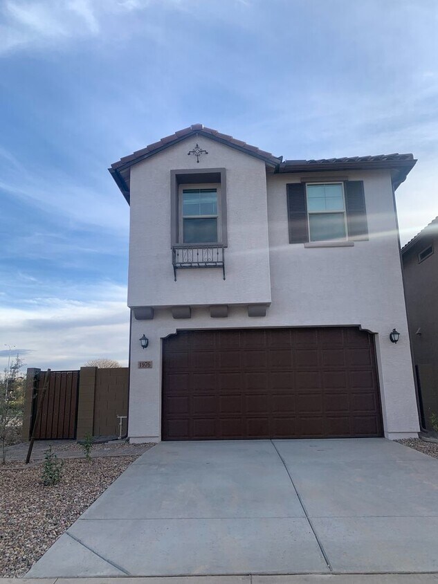 Primary Photo - COMING SOON!! Newer home in most desirable...