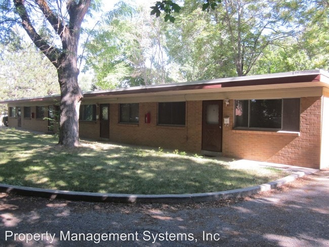 Building Photo - 2263 Lake St
