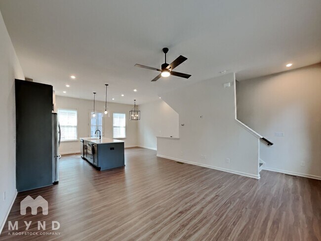 Foto del edificio - 118 Chestnut Cir